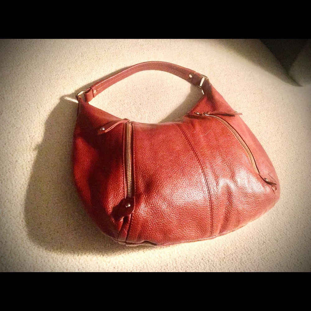 Pebble brown leather handbag